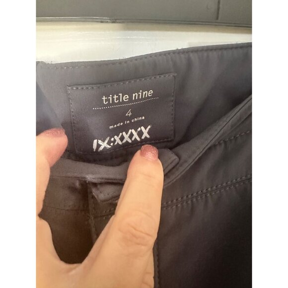 Title Nine Womens Outdoor Pants Size 4 Softshell Ski pant Flare Style Cargo Pock - Picture 6 of 8